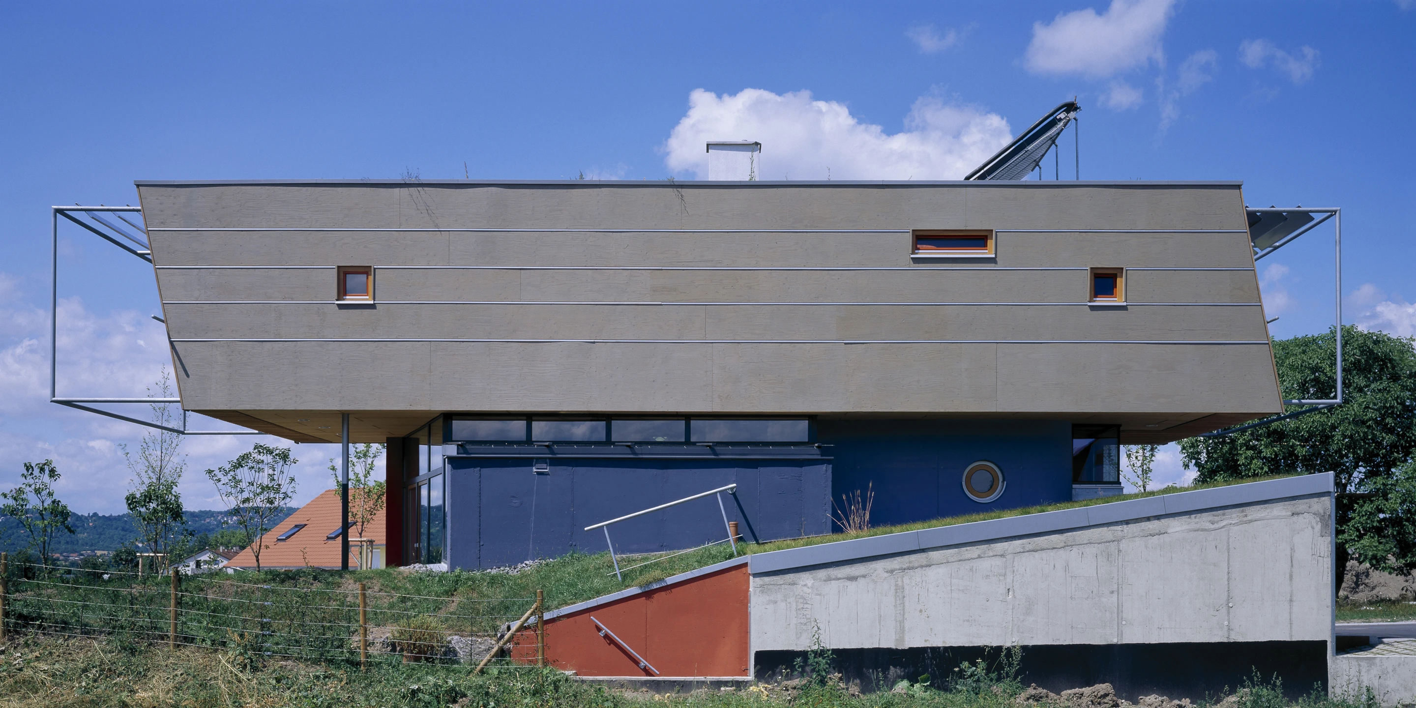 Wohnhaus | Stuttgart-Weilimdorf Neubau, Beton-Holz-Tragwerk, Holzfassade, Glasfassade, Flachdach, Garten, Terrasse, Privat, Wohnen, Architektur, KTP, Kauffmann Theilig Partner, Freie Architekten PartGmbB, Stuttgart, Einfamilienhaus