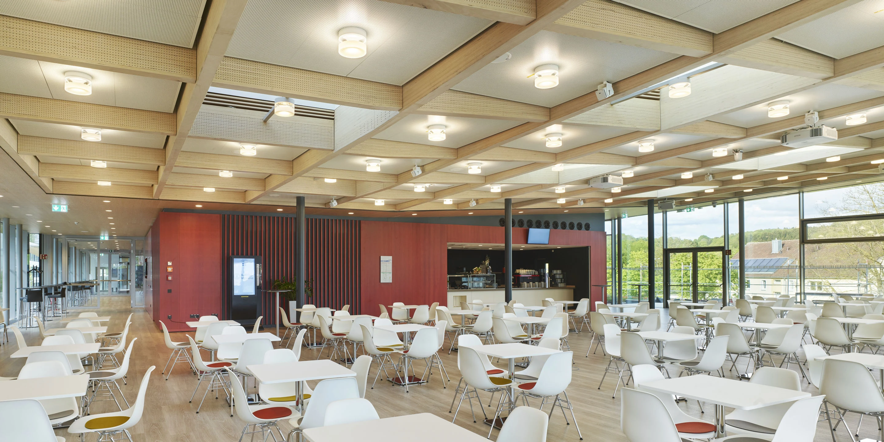 Erweiterung, Modernisierung, laufender Betrieb, Restaurant, Kantine, Cafeteria, Boehringer Ingelheim, Biberach, HolzbauArchitektur, KTP, Kauffmann Theilig Partner, Freie Architekten PartGmbB, Stuttgart