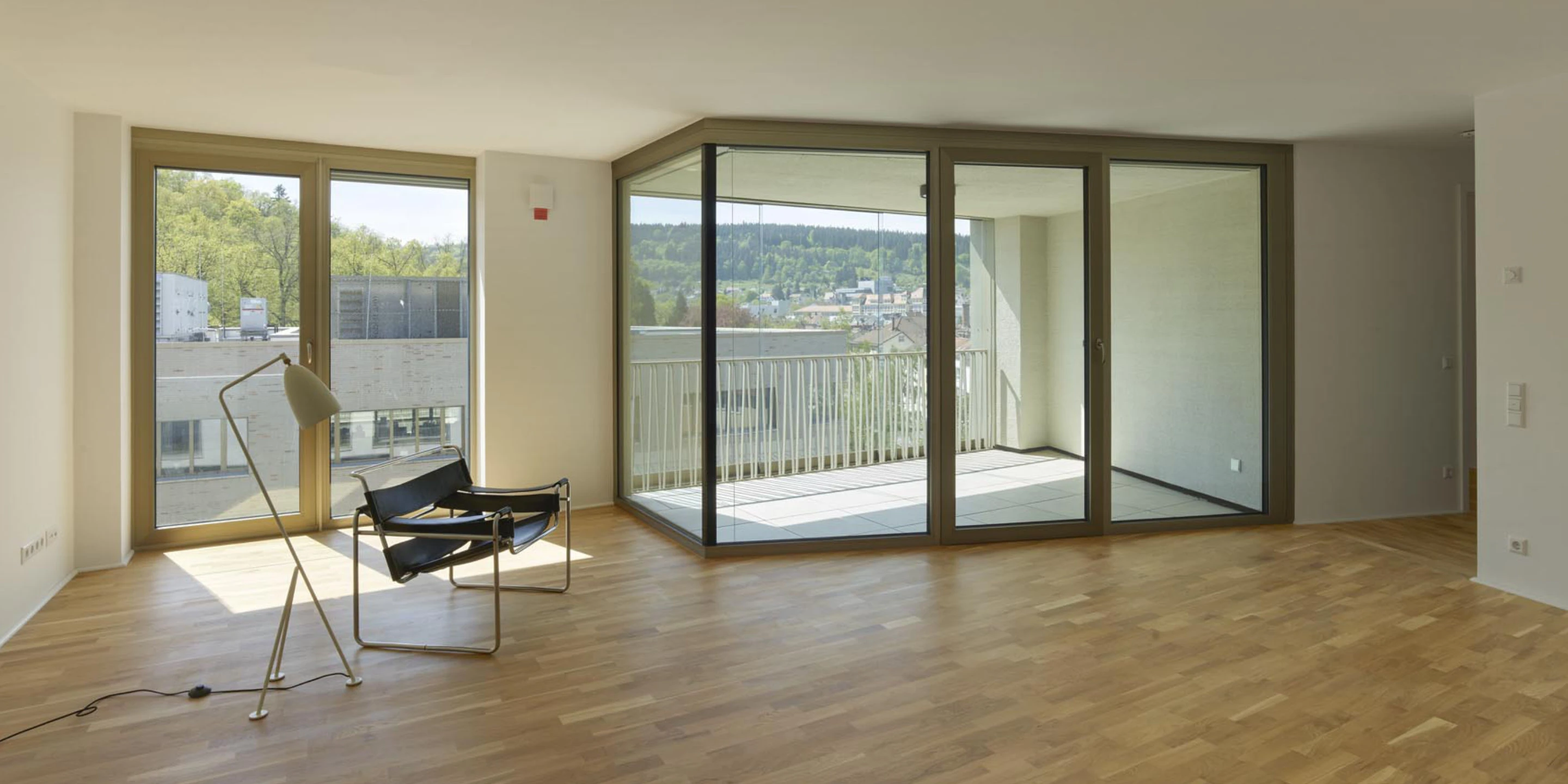 Innerstädtisch, Neubau, Betontragwerk, Glasfassade, Klinkerfassade, Flachdach, Tiefgarage, Innenhof, Terrassaen, Balkone, Investor, Großprojekt, öffentlich zugänglich, Gewerbe, Shops, Wohnen, Gastronomie,  Architektur, KTP, Kauffmann Theilig Partner, Stuttgart, Rendering, Visualisierung, Schhnitt, Grundriss, Schwarzplan, Freie Architekten PartGmbB